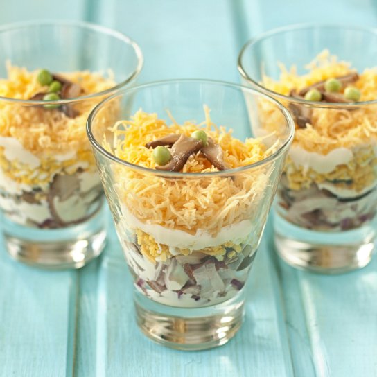 Салат з копченою куркою