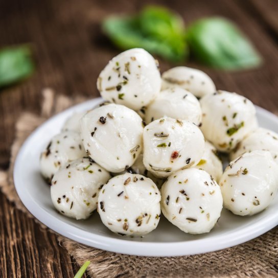 Мариновані кульки моцарели