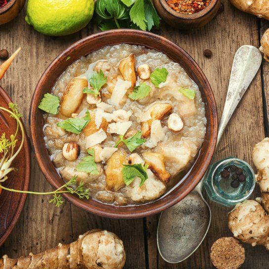 Суп з топінамбуром та білими грибами