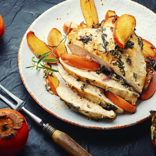 салат з куркою й хурмою