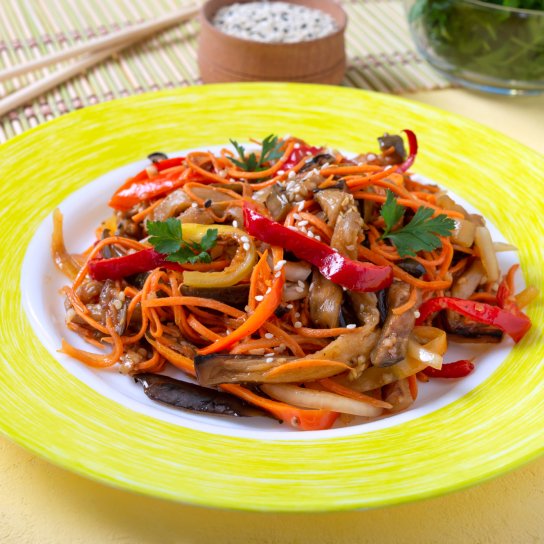 Салат з курячими шлунками по-корейськи