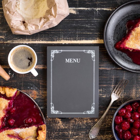 Вишневий пиріг, кава