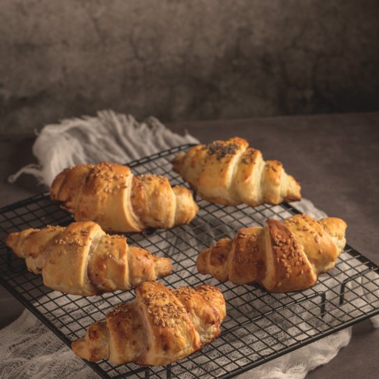 Рогалики з цибулею