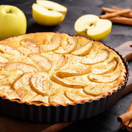 Пляцок з яблуками