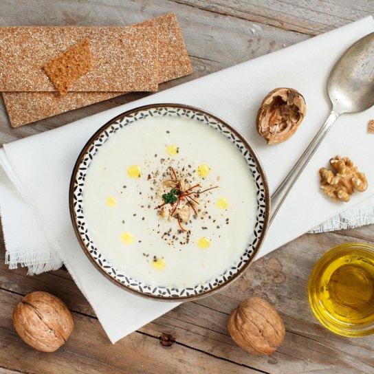 Суп из грецких орехов