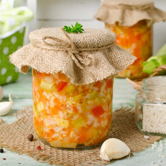 Салат з рисом та овочами на зиму