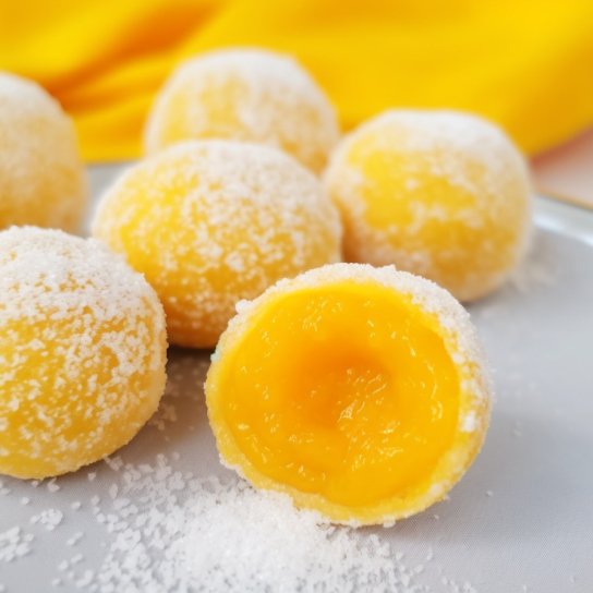 Цукерка з манго і пармезаном