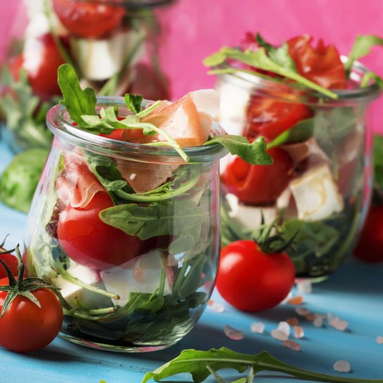 Грецький салат в банці