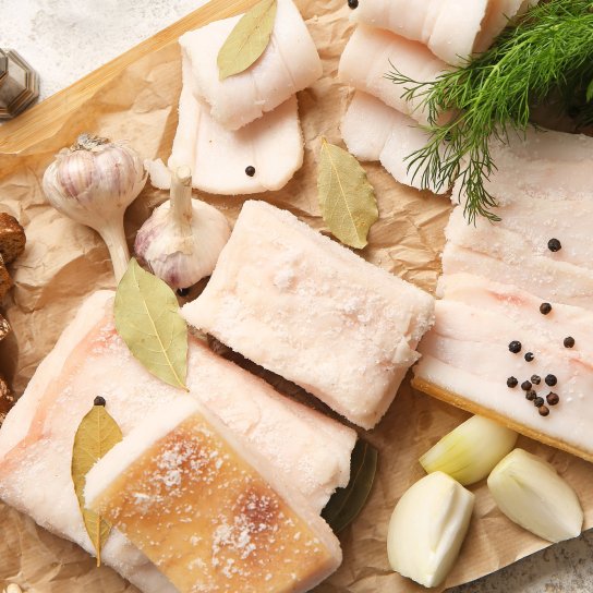 Чи можна їсти сало вагітним