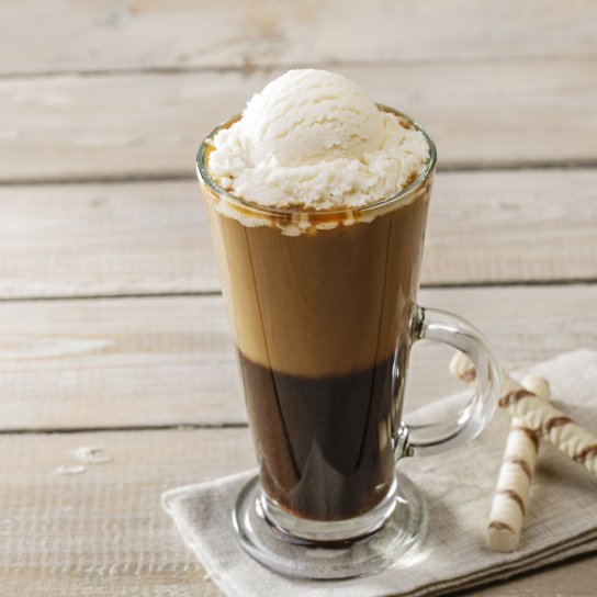 Кава з морозивом глясе