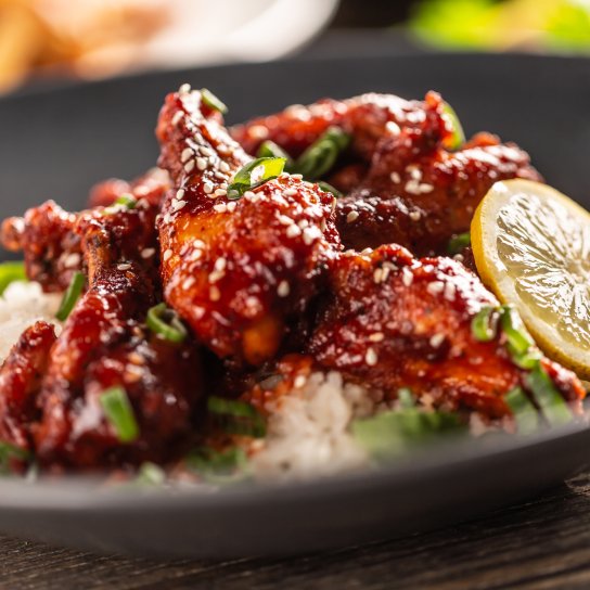 Курячі ніжки в соусі