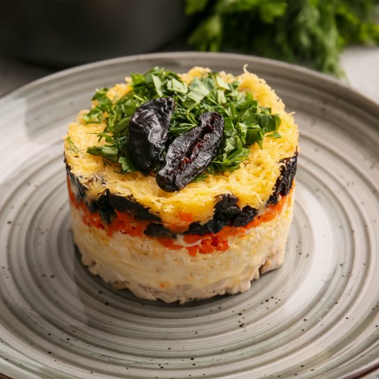 Багатошаровий салат на свята