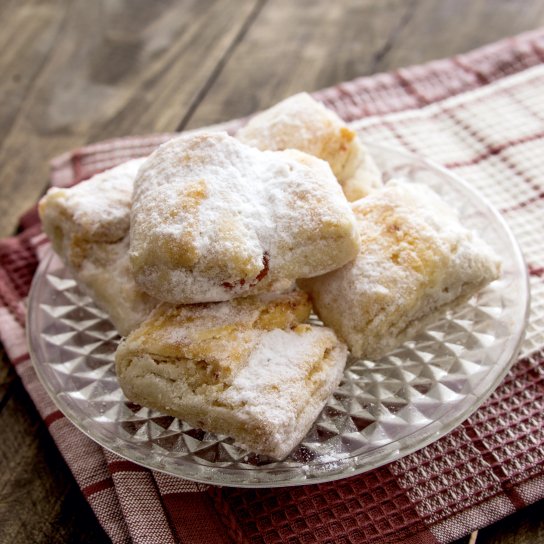 Листкове печиво з фініками