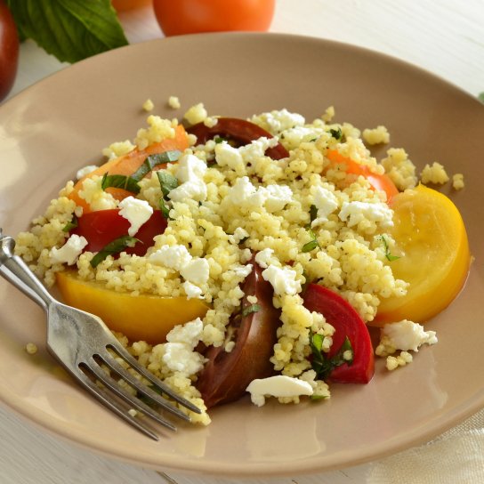 кускус з помідорами й сиром