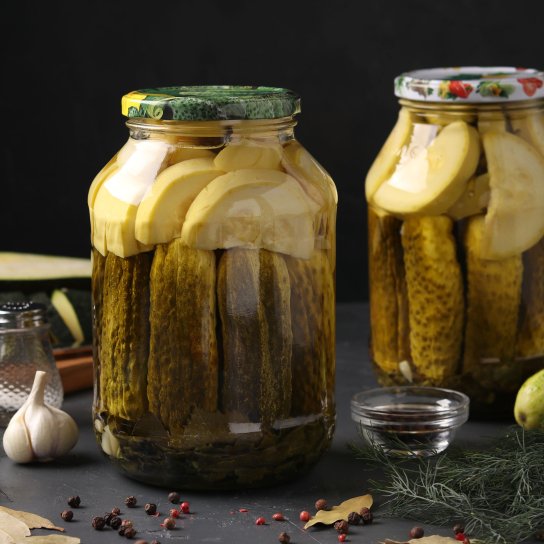 Огірки та кабачки на зиму «Прованс»