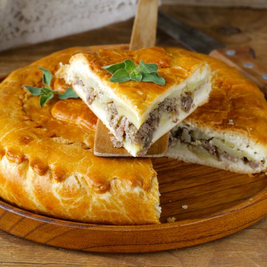 М’ясний пиріг зі свинячим фаршем