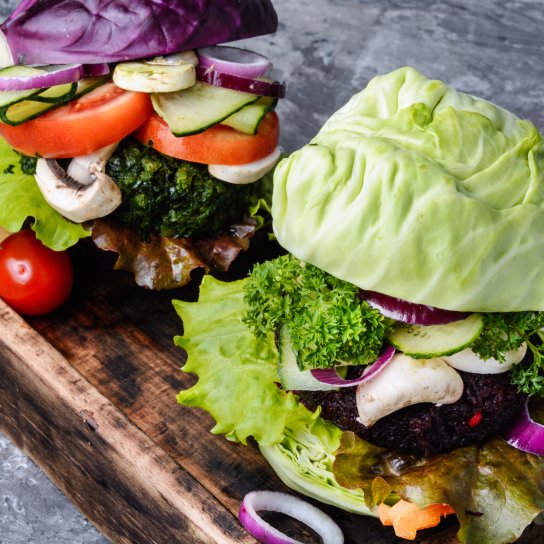 Капустяний бургер з сиром