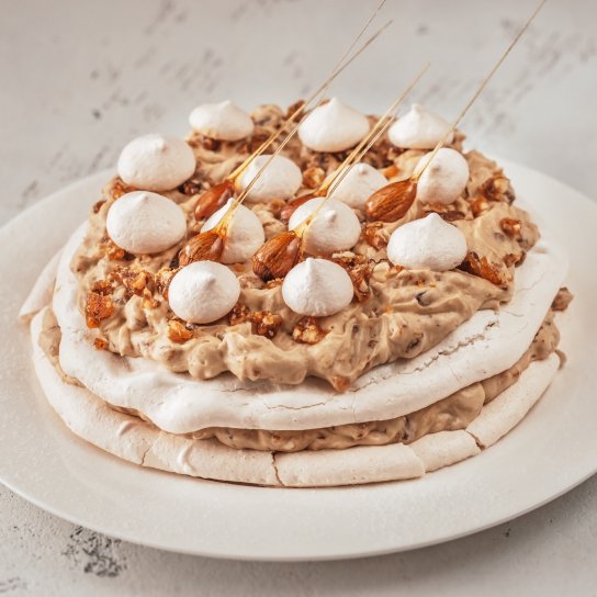 Карамельний десерт «Павлова»