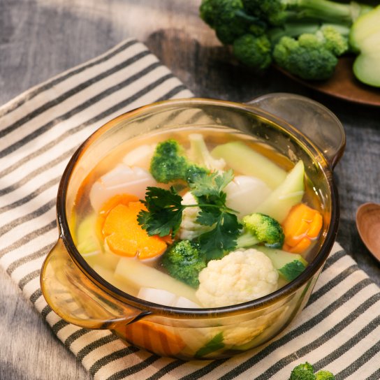 Суп на тушонці з овочами