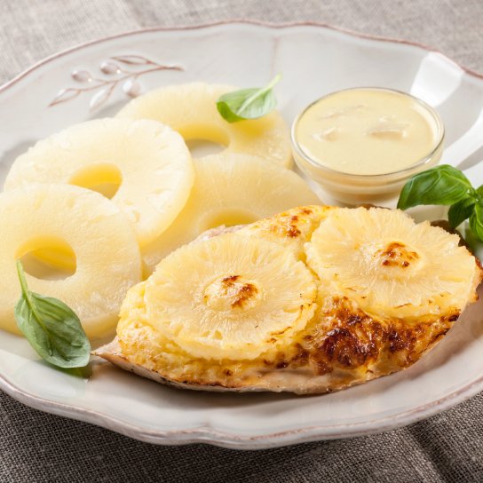 Курка з ананасом і сиром