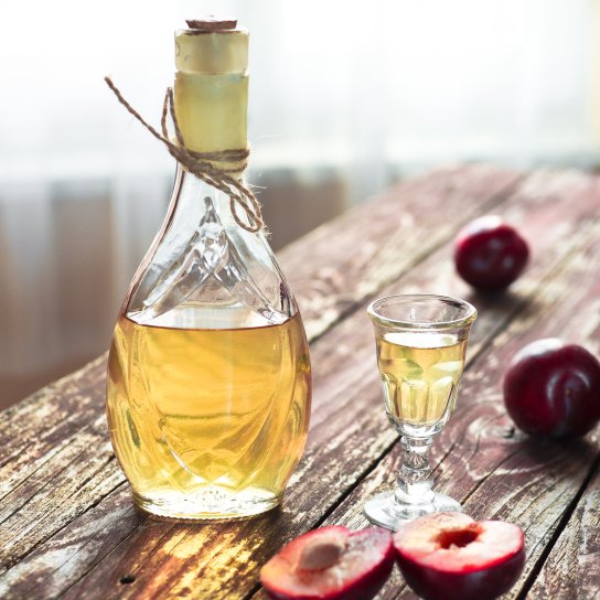 Сливова наливка