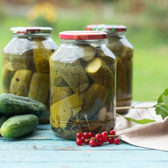 Консервовані огірки