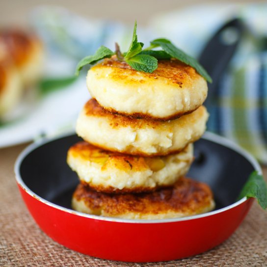 Сирники на сковороді