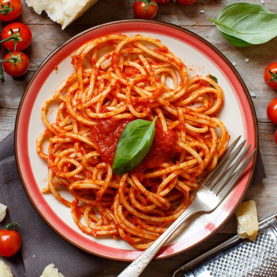 Паста з томатами