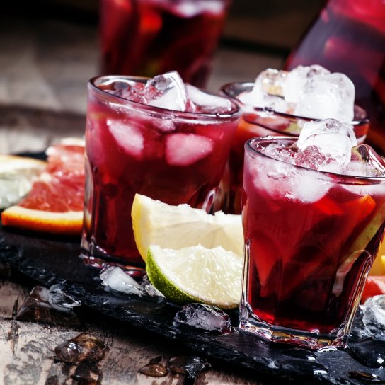 буряковий коктейль у склянці