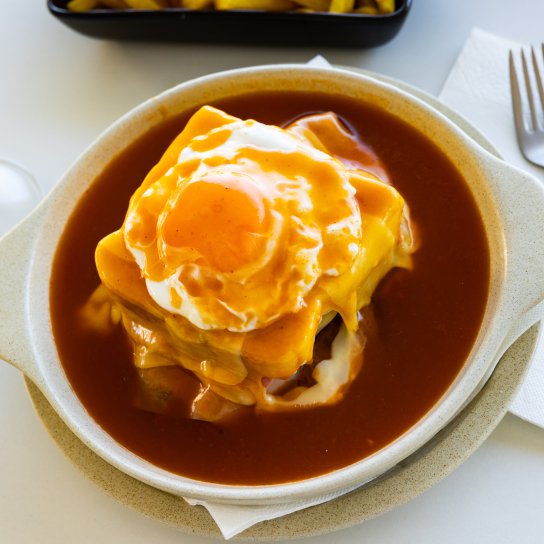 Сендвіч франчесінья