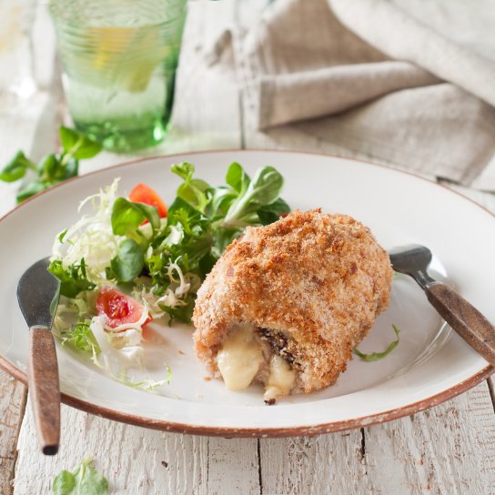 Фаршироване куряче філе з помідорами й фетою