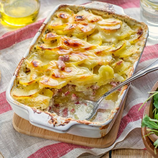 Гратен з картоплі та бекону