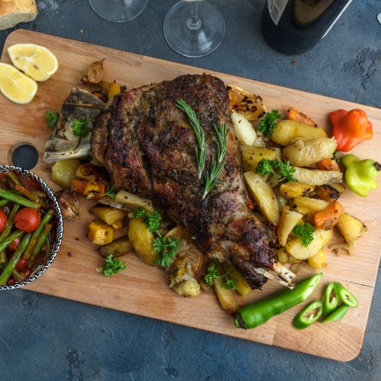Запечена баранина з овочами