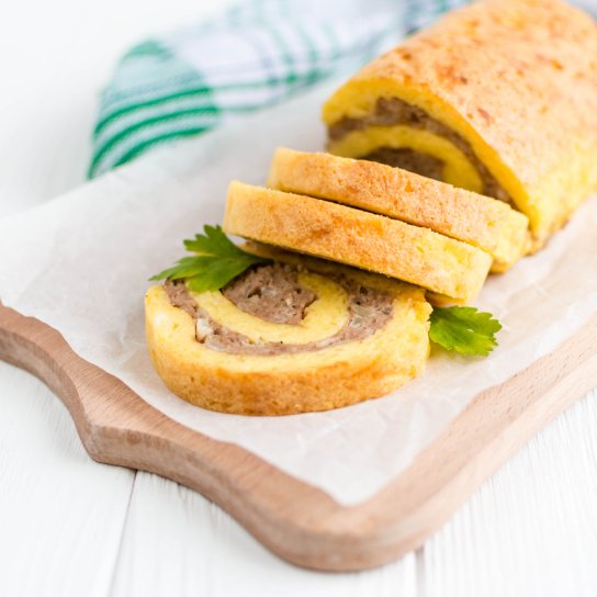 Картопляний рулет з м'ясним фаршем