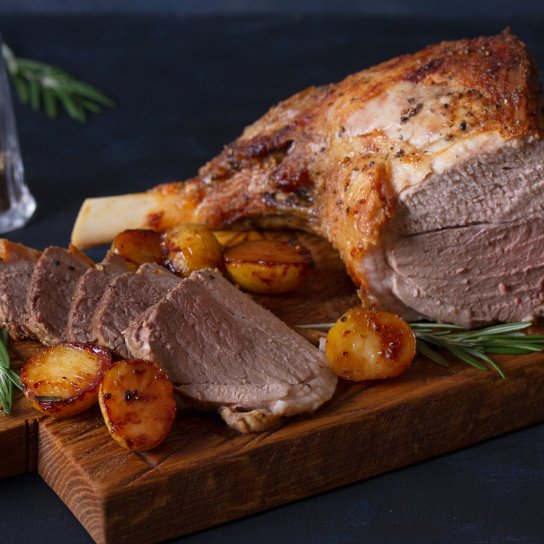 Запечена ягняча нога