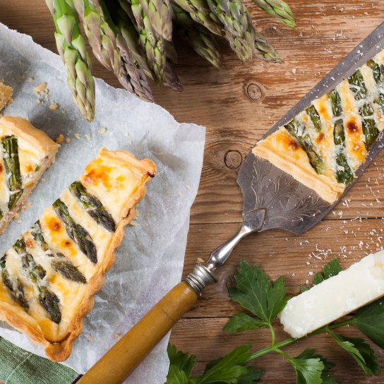 Тарт зі спаржею