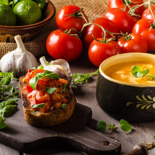 Томатный суп с брускетами