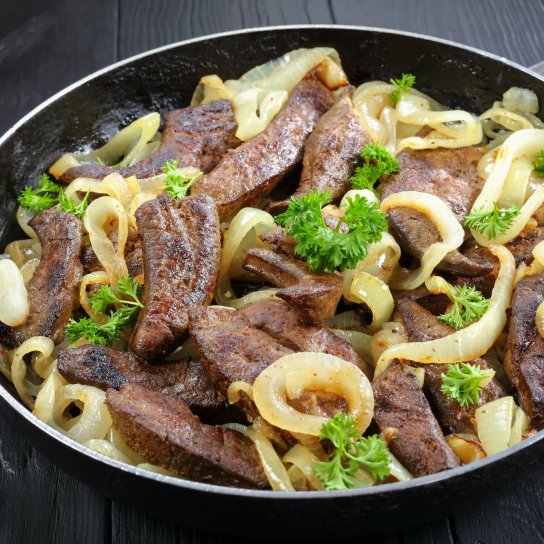 Печінка по-венеційськи з цибулею