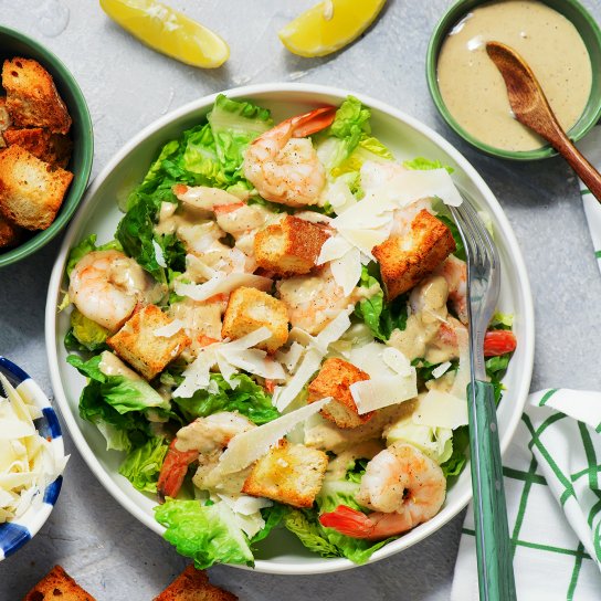 Салат «Цезарь» с креветками
