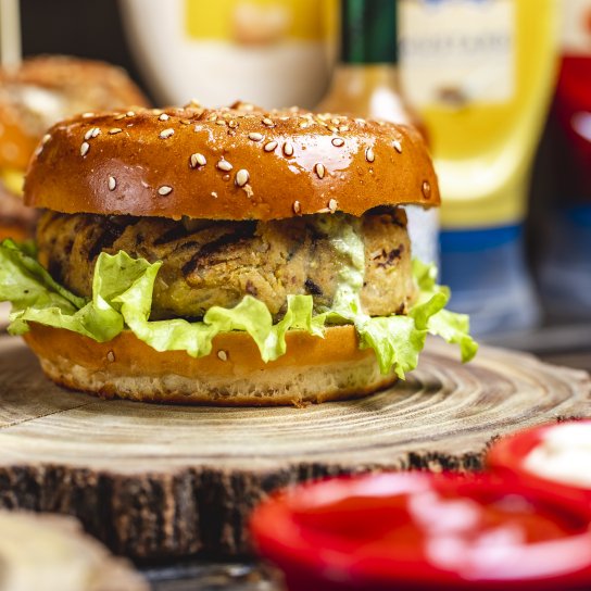 Гамбургер з сейтану і батату