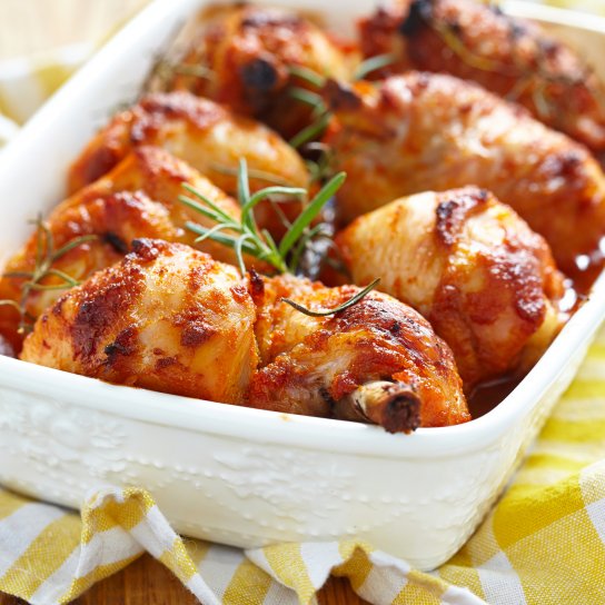 Запеченная в духовке курица: рецепт