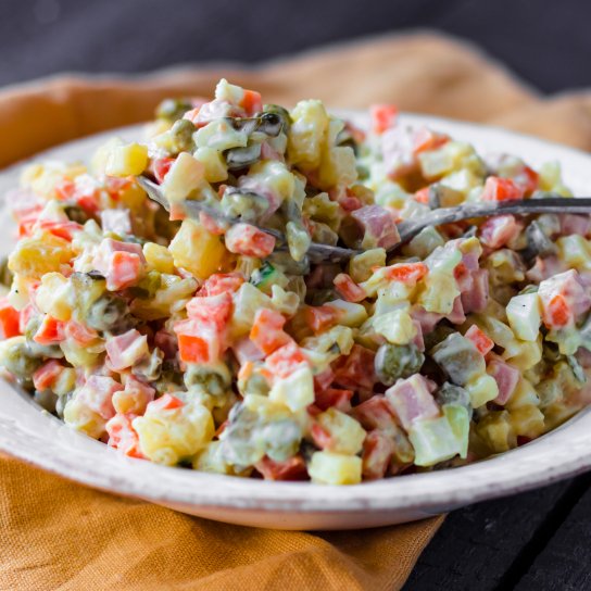 Салат "Оливье" с бужениной