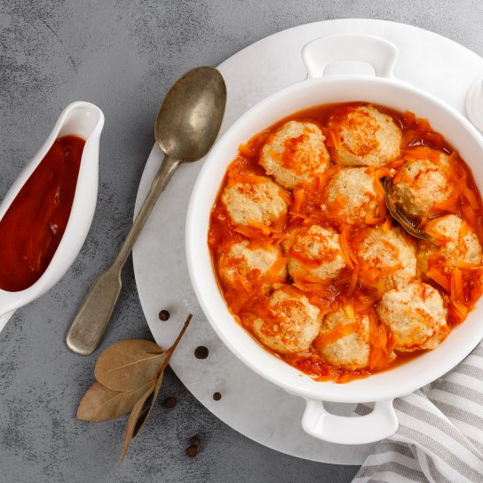 Рибні фрикадельки в соусі