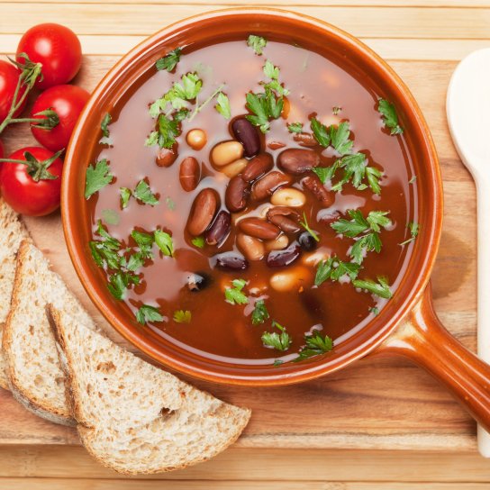 Квасолевий суп зі щавлем - пісний рецепт