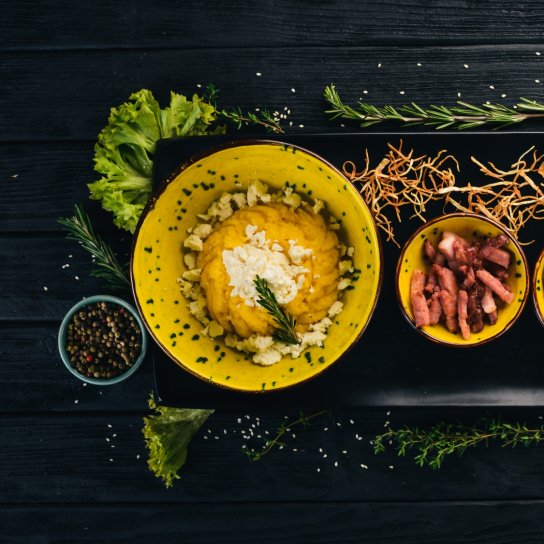 банош зі шкварками