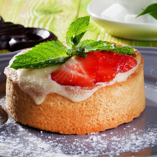 Чизкейк без випікання з полуничною начинкою