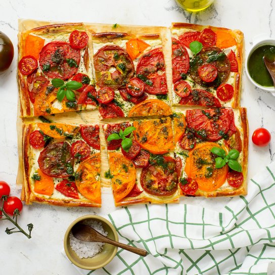 Тарт з томатами і крем-сиром