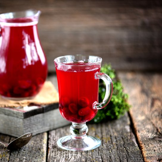 Настоянка з кизилу