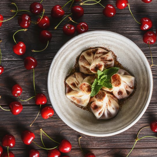 Хінкалі з ягодами