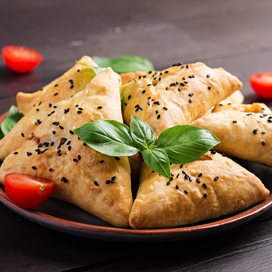 Самса з м’ясною начинкою